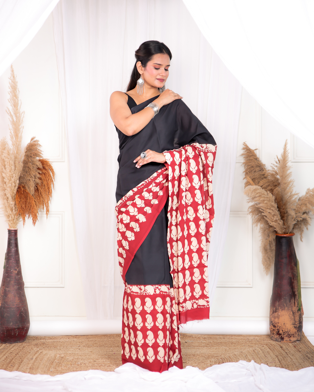 Mudran Floral Buti Blockprinted Mulmul Saree