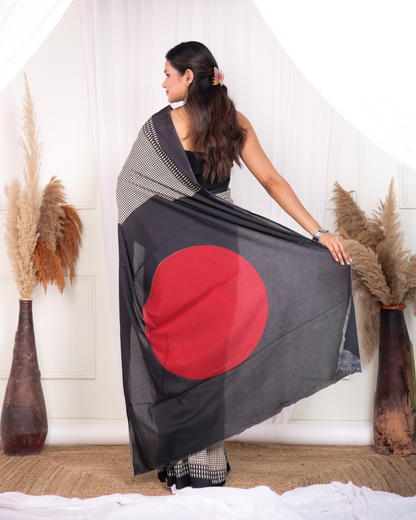 Mudran Black Checkered Mulmul Saree