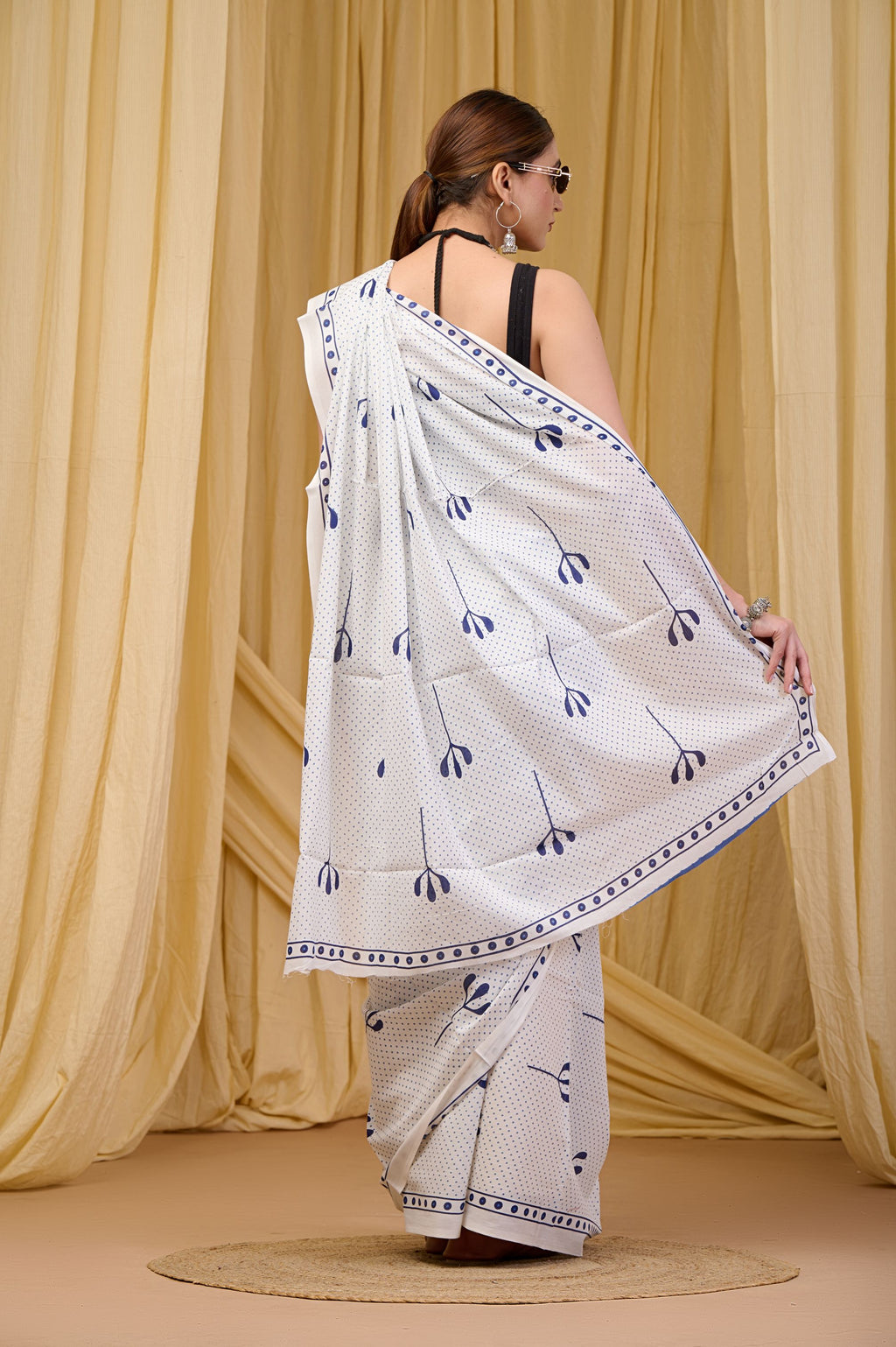 Bright White Mulmul Cotton Saree