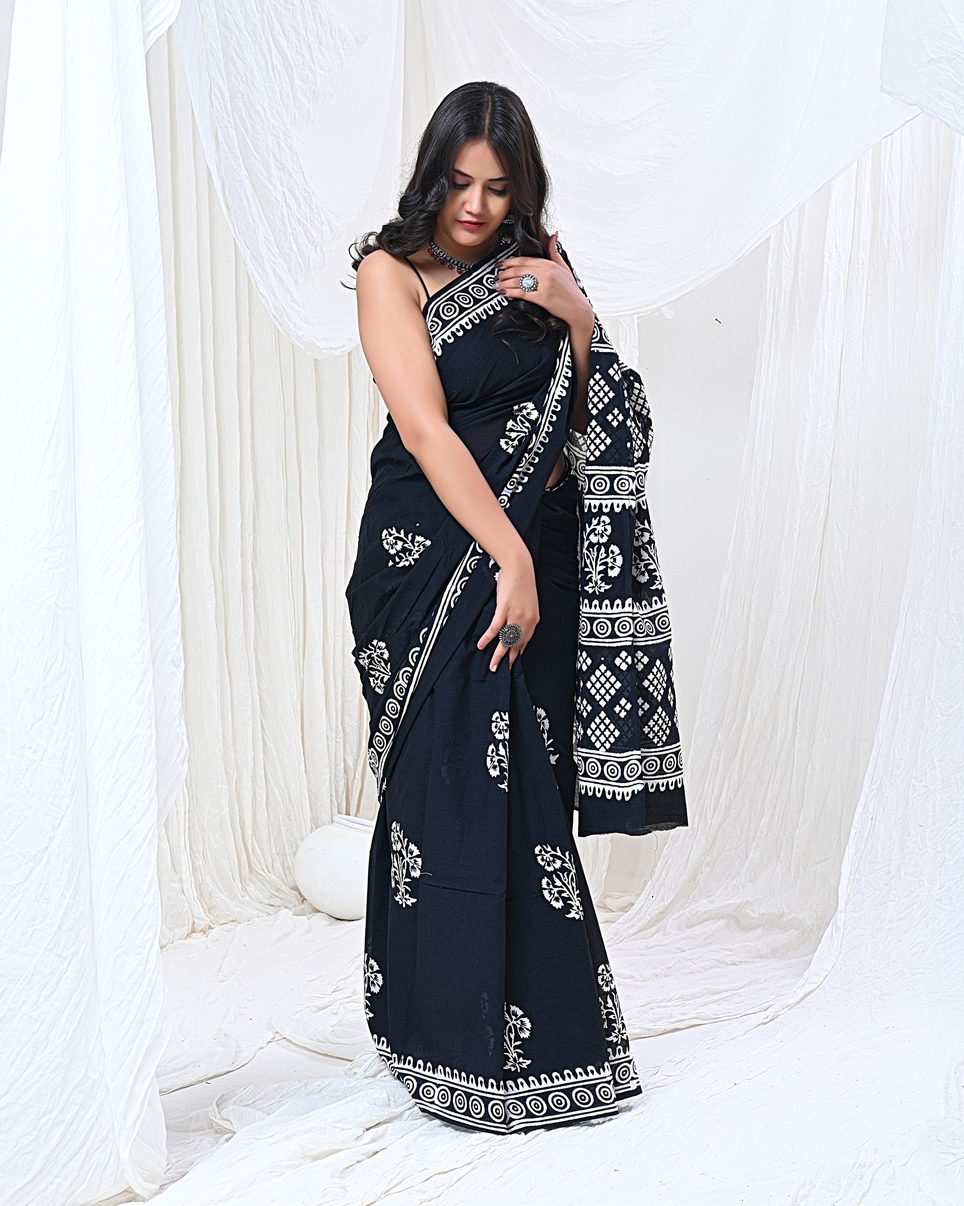 Black Loom Saree