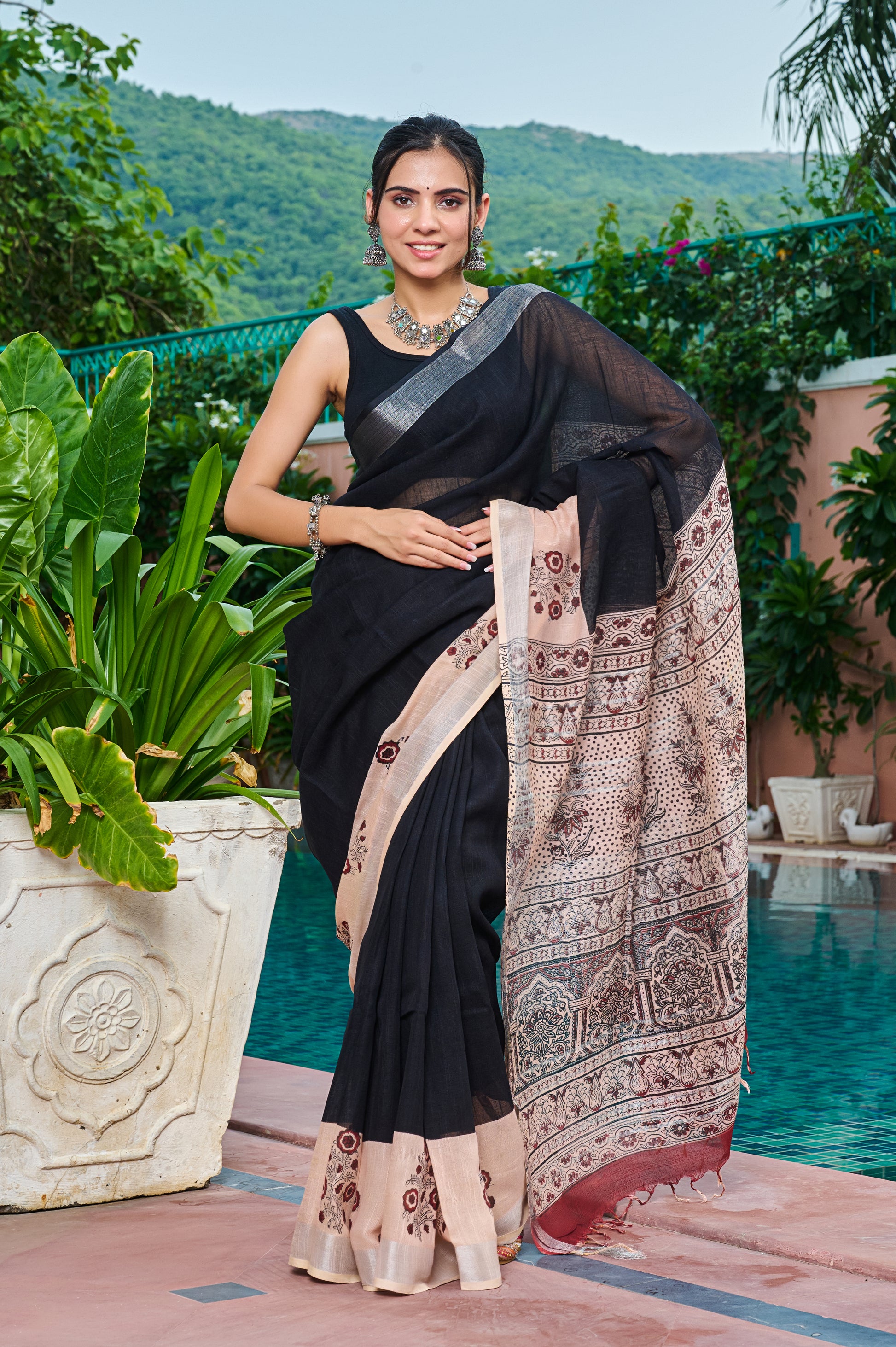 Dark Dessert Saree