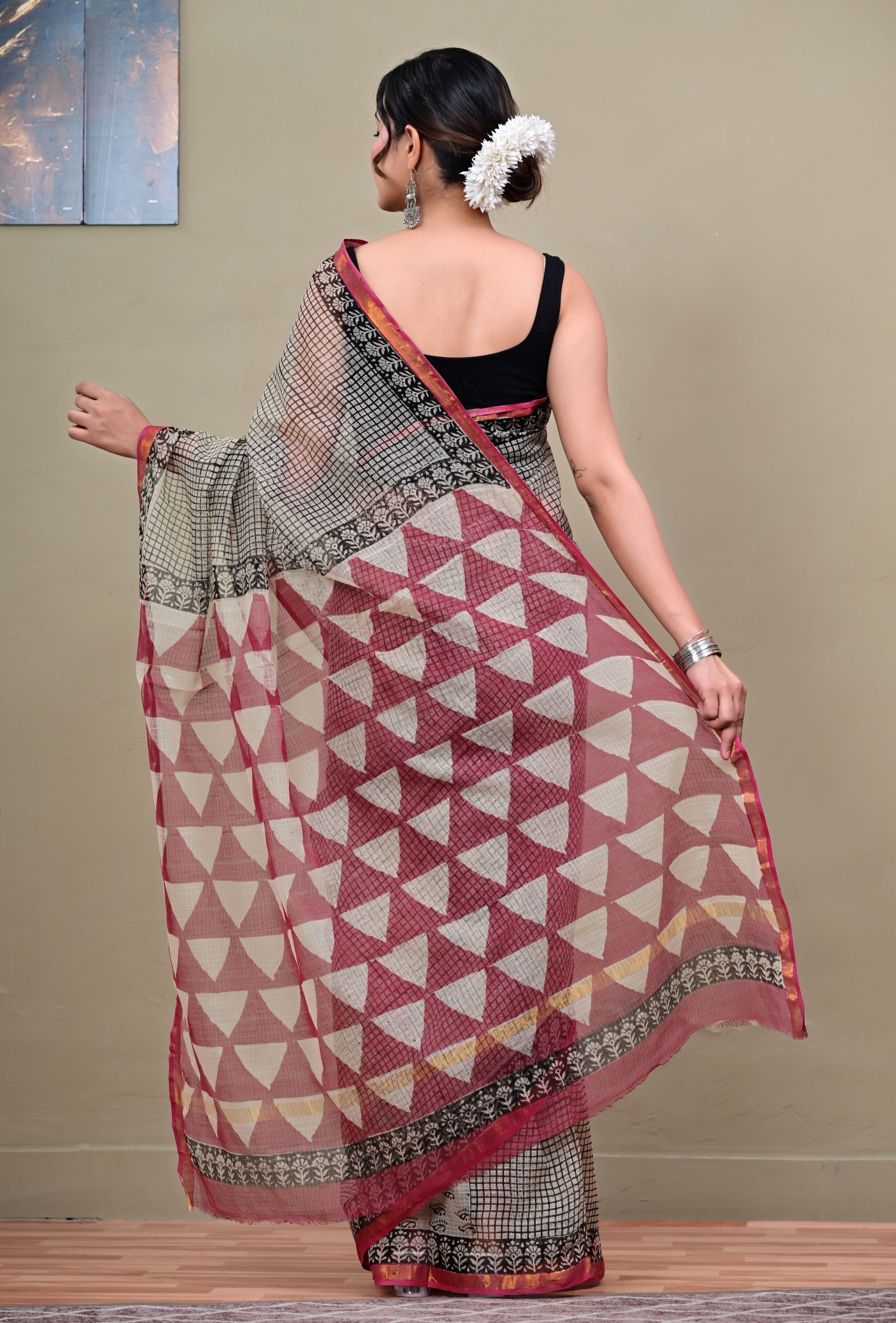 Bold Stripes Kota Saree