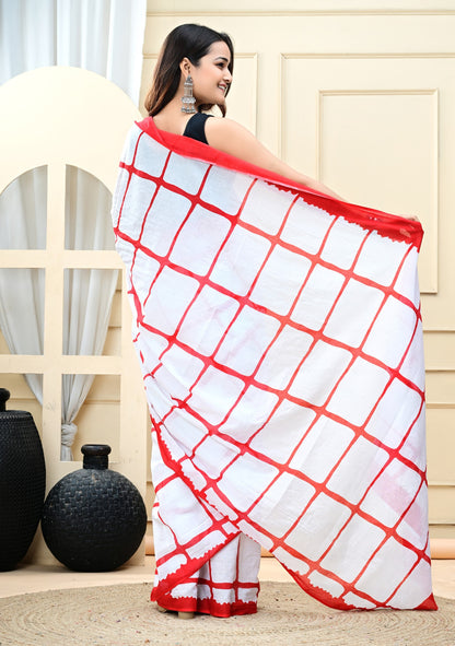 Grid Glamour Mulmul Saree
