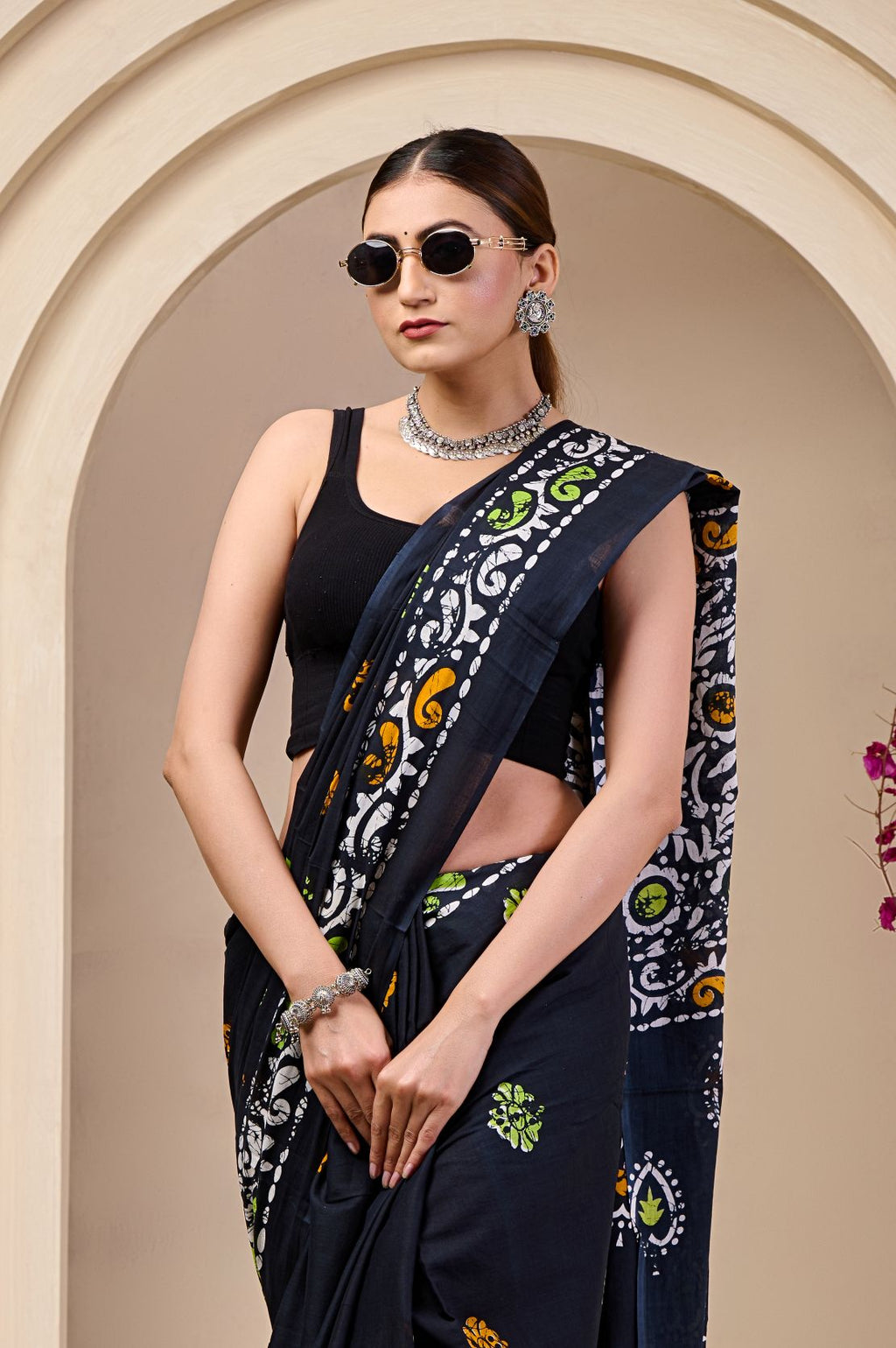 Floral Eclipse Mulmul Saree