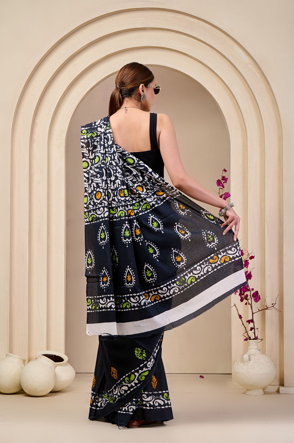 Floral Eclipse Mulmul Saree