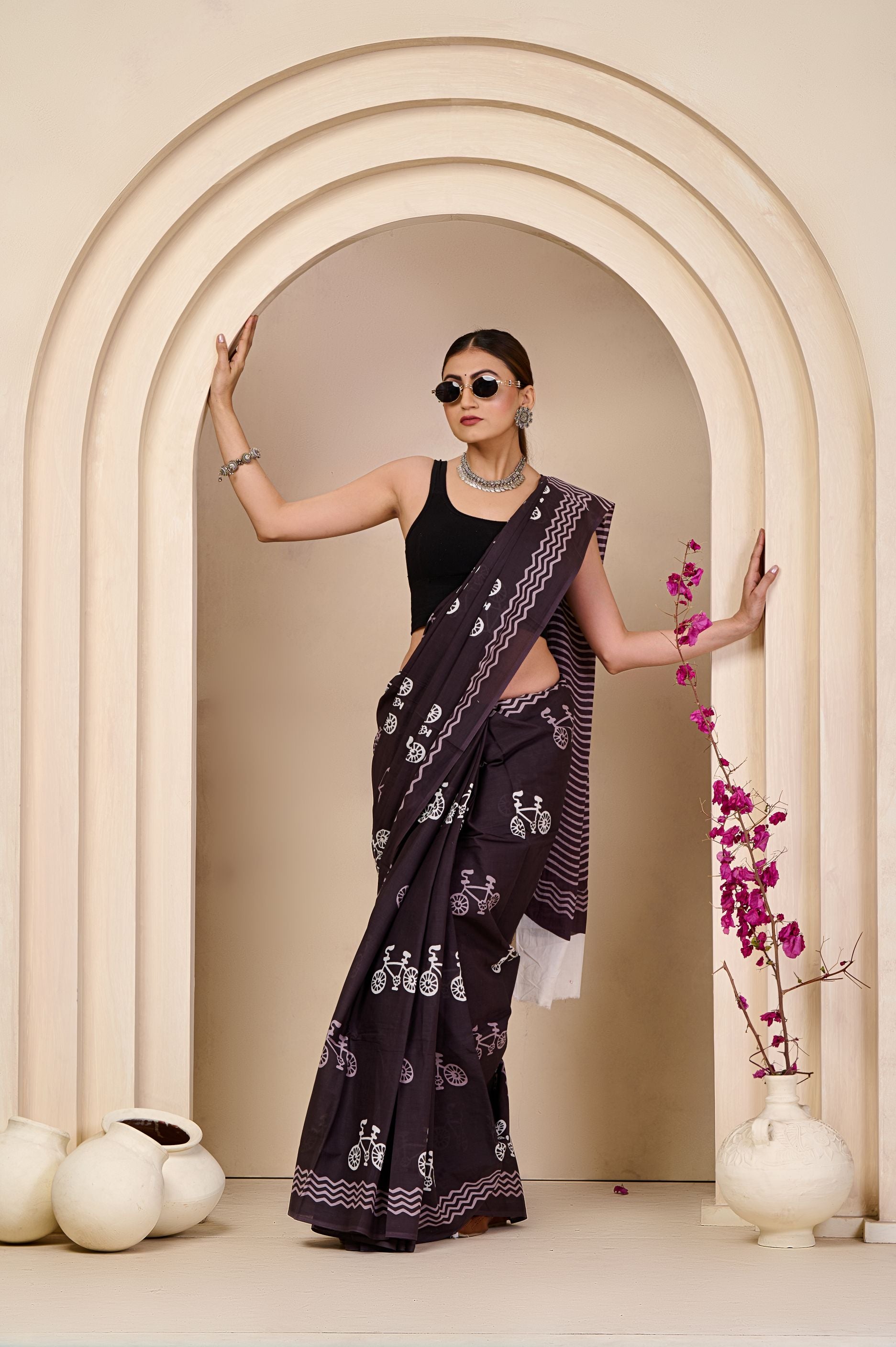 Cocoa Curve Mulmul Saree
