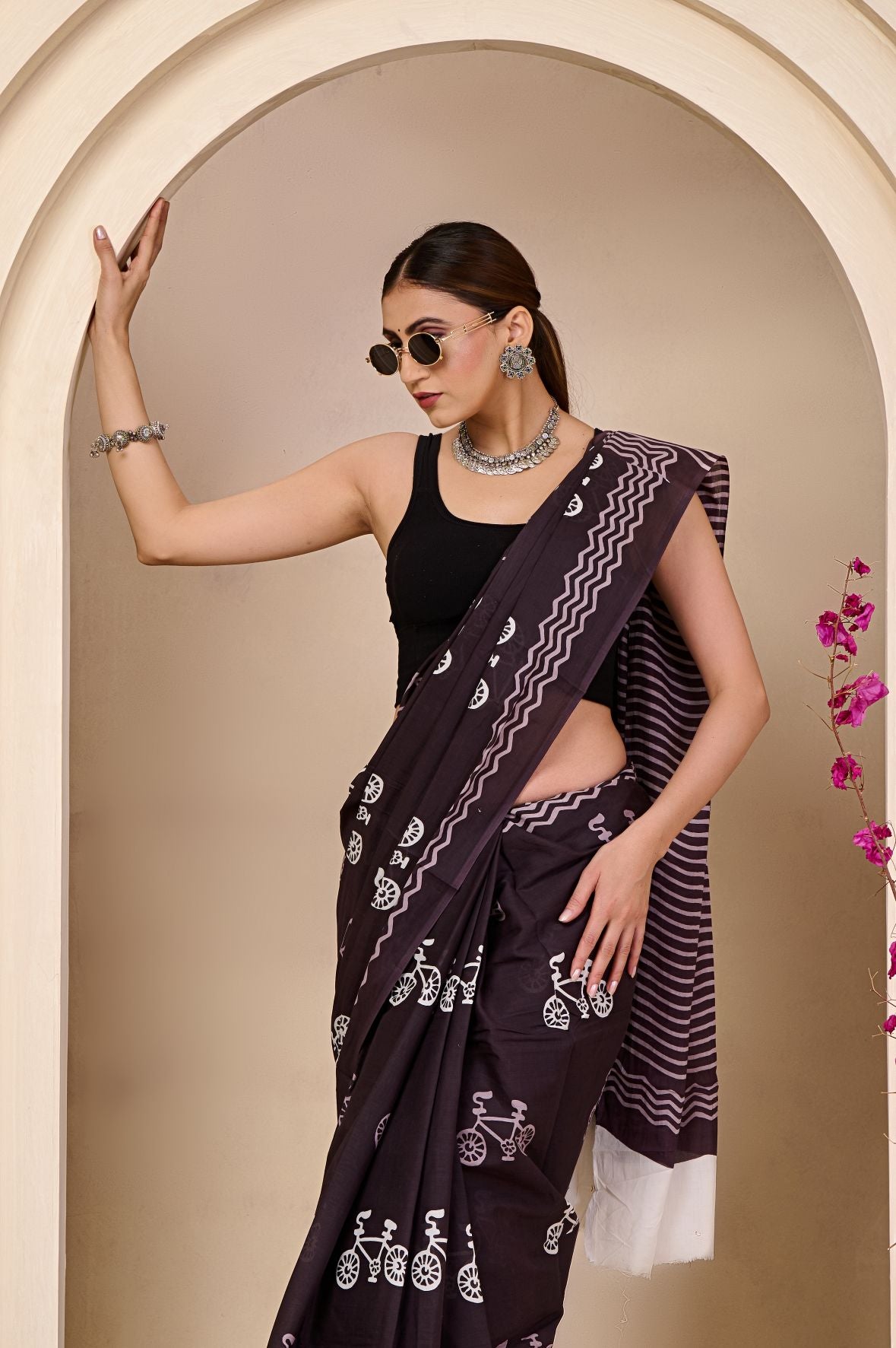 Cocoa Curve Mulmul Saree