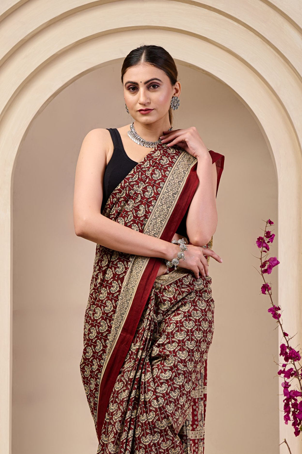 Floral Noir Mulmul Saree