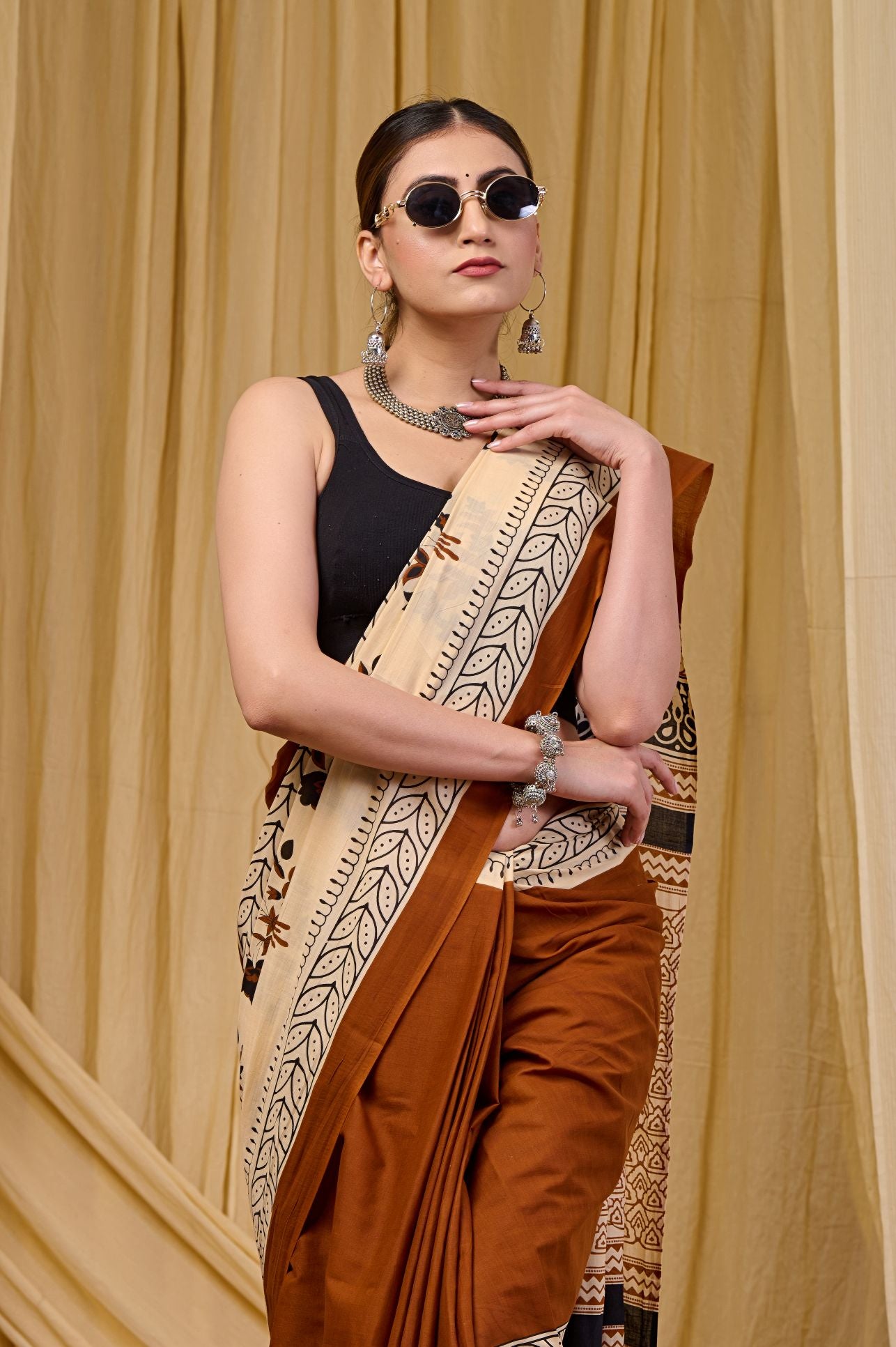 Maple Thread Mulmul Saree