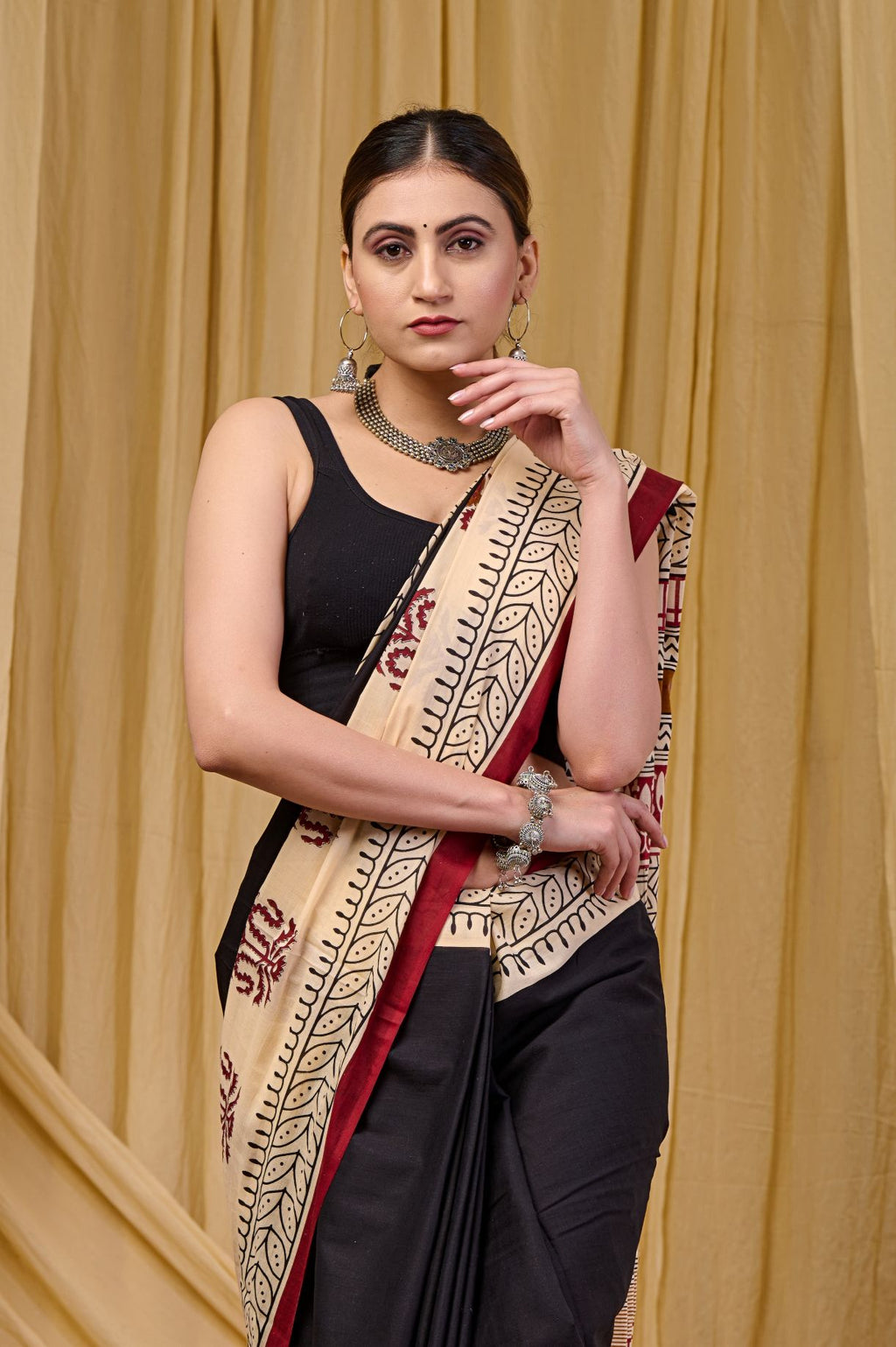 Ebon Veil Mulmul Saree