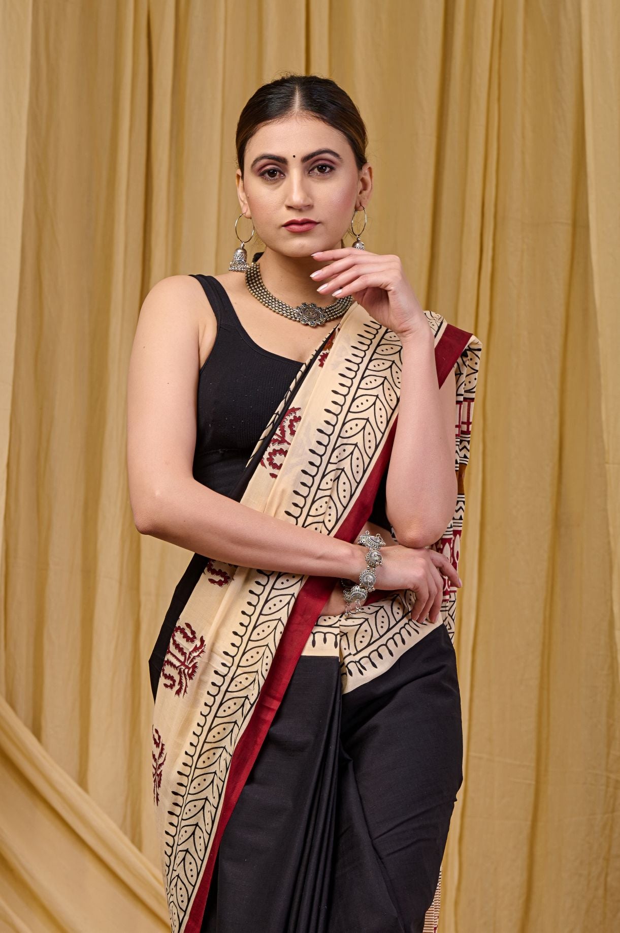 Ebon Veil Mulmul Saree