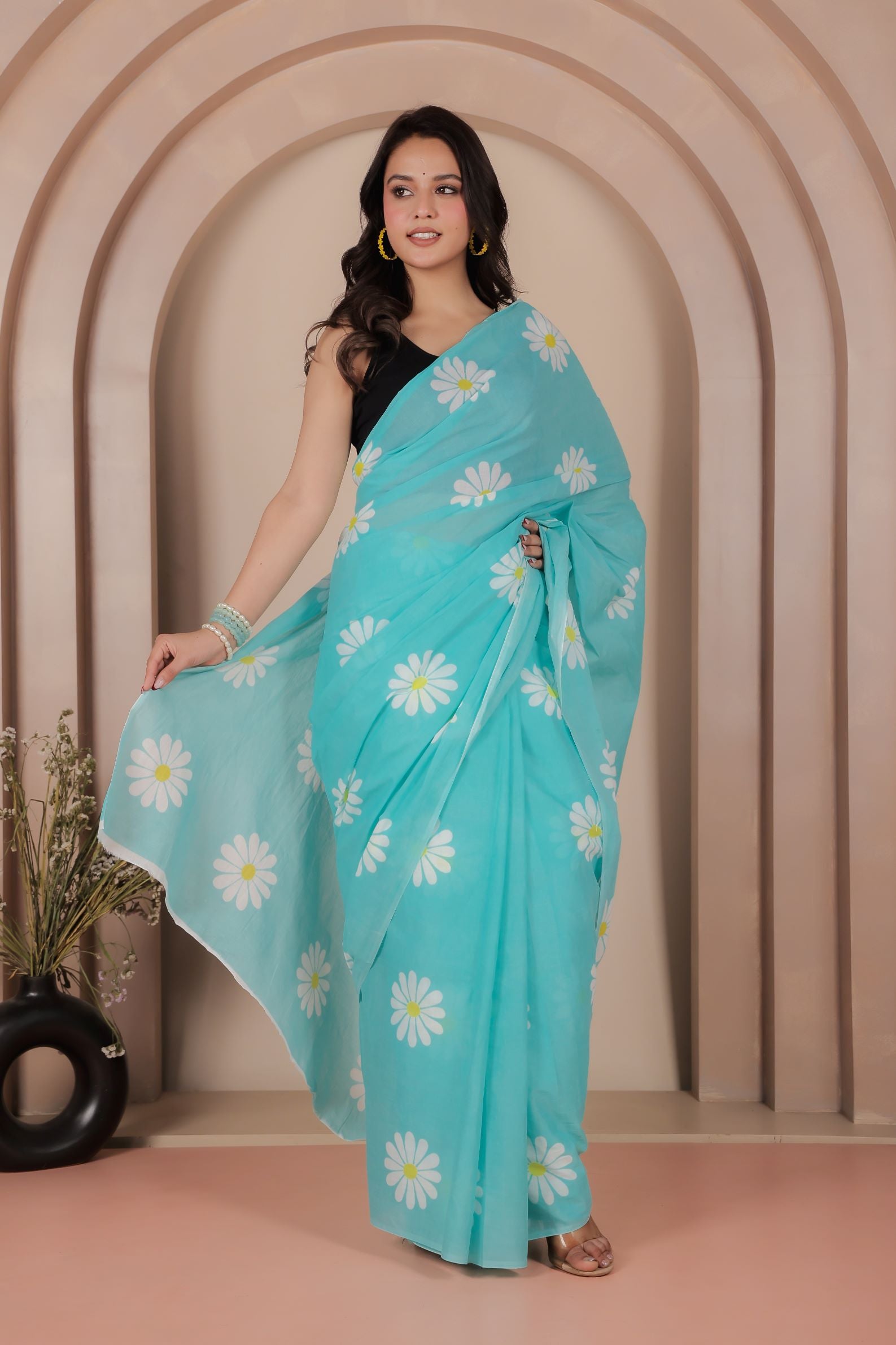 White Flower Mulmul Saree