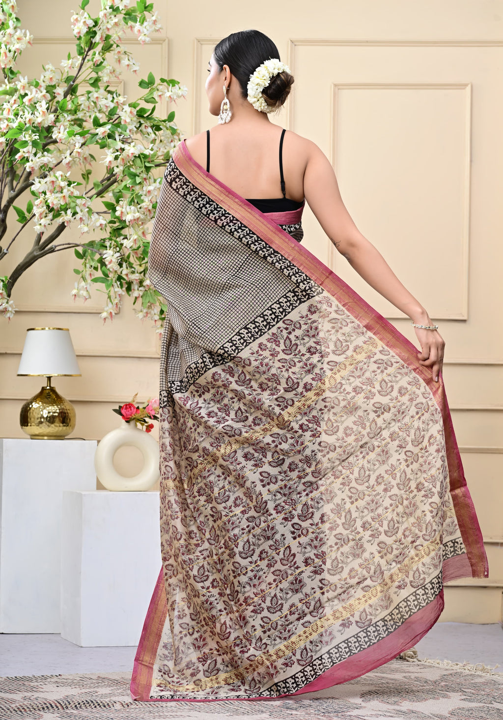 Chic Streak Blockprinted Saree