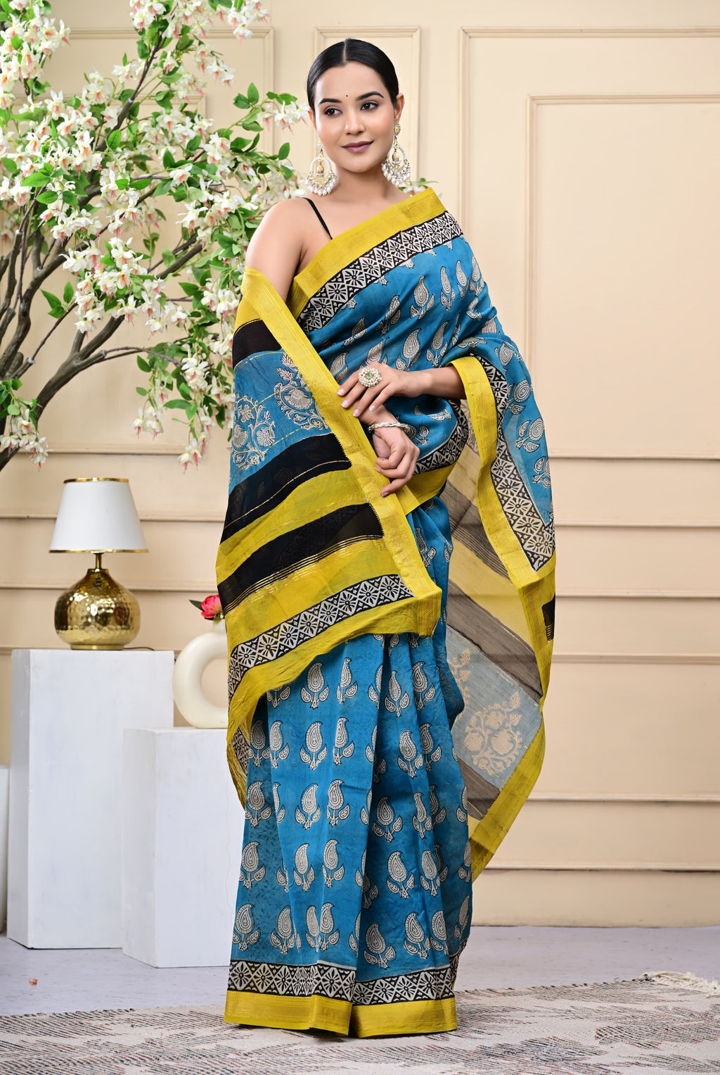 Frozen Wave Saree