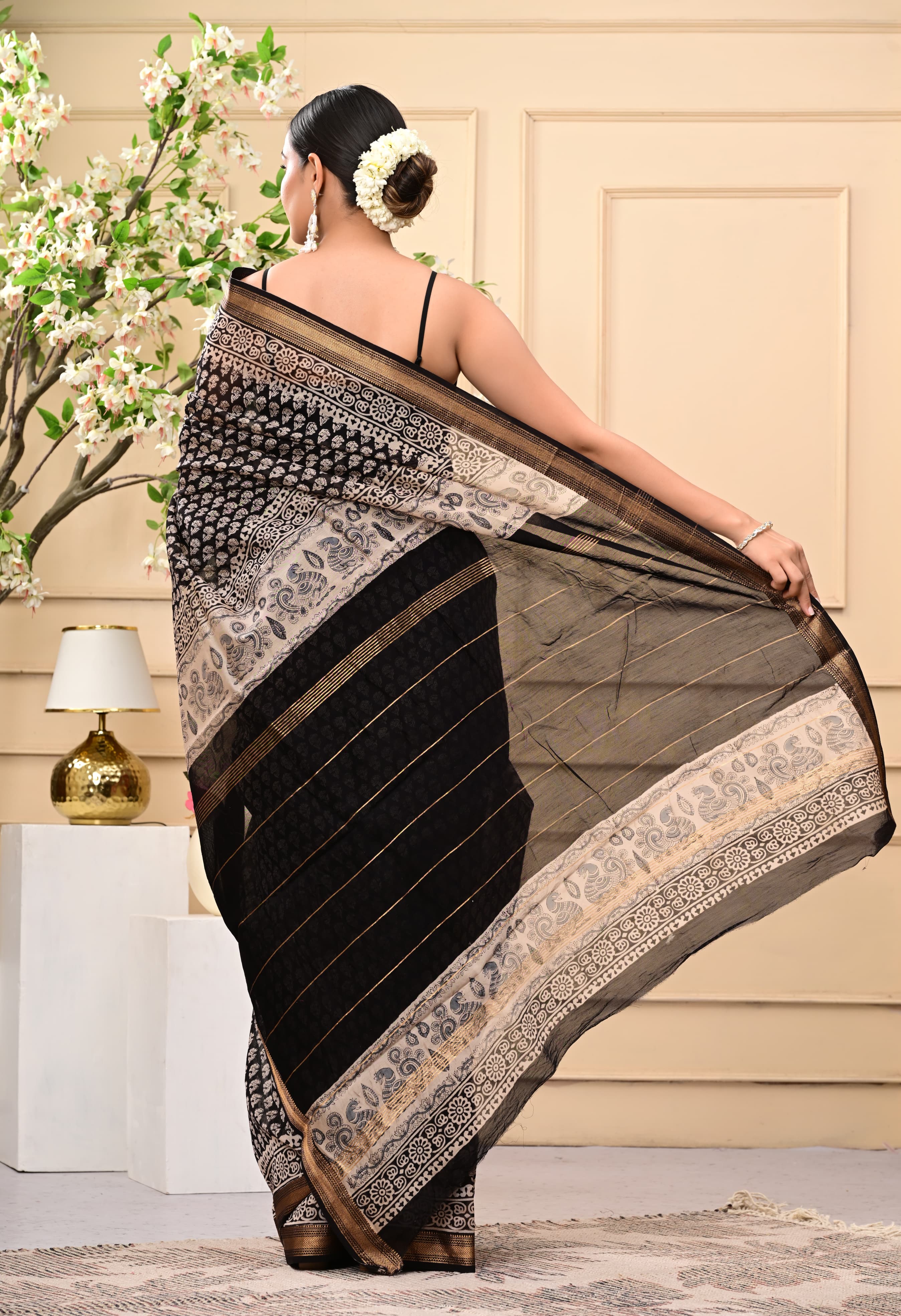 Ebon Weave Saree