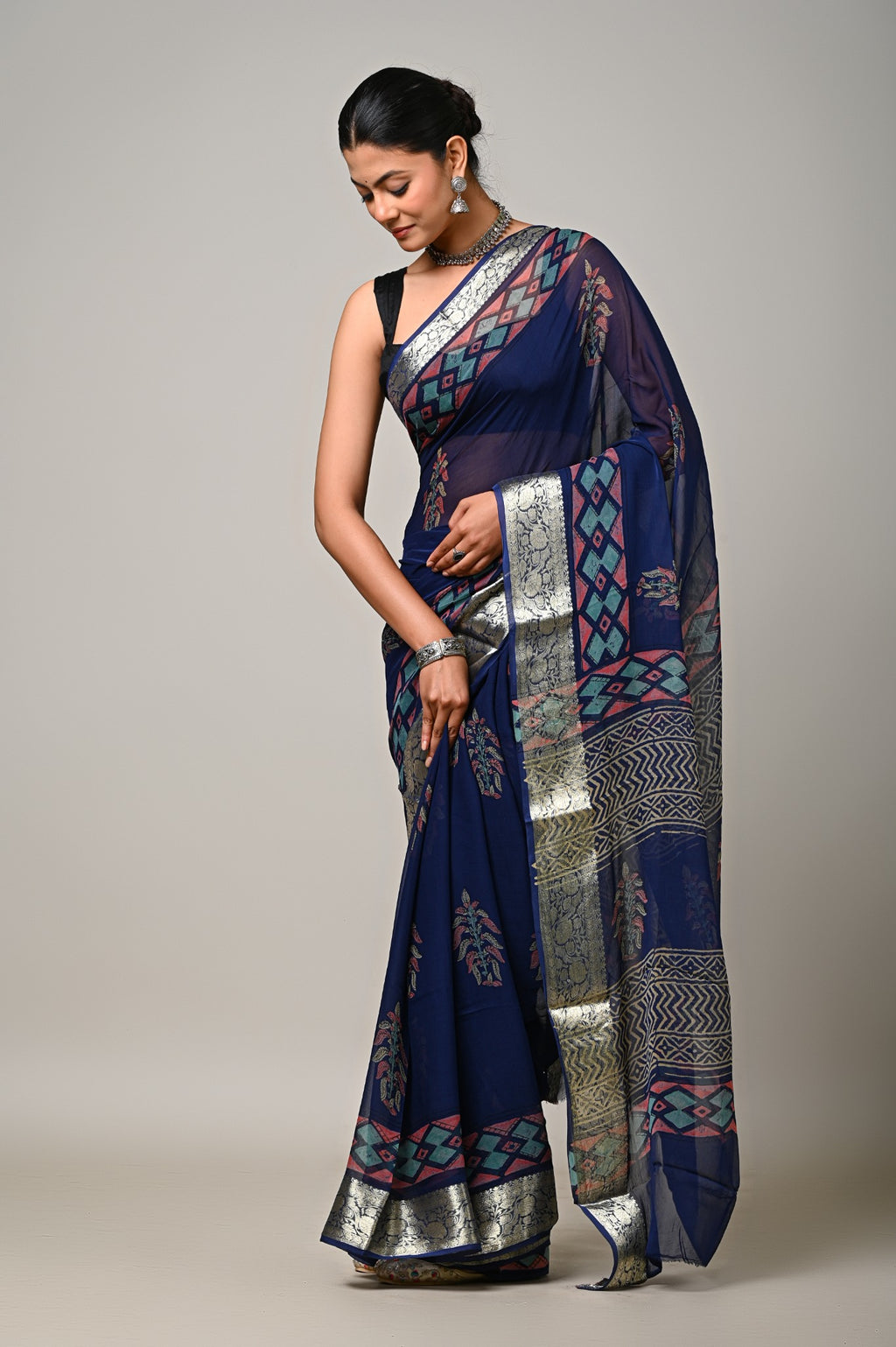Neel Riwaaz handblock chiffon saree drape view