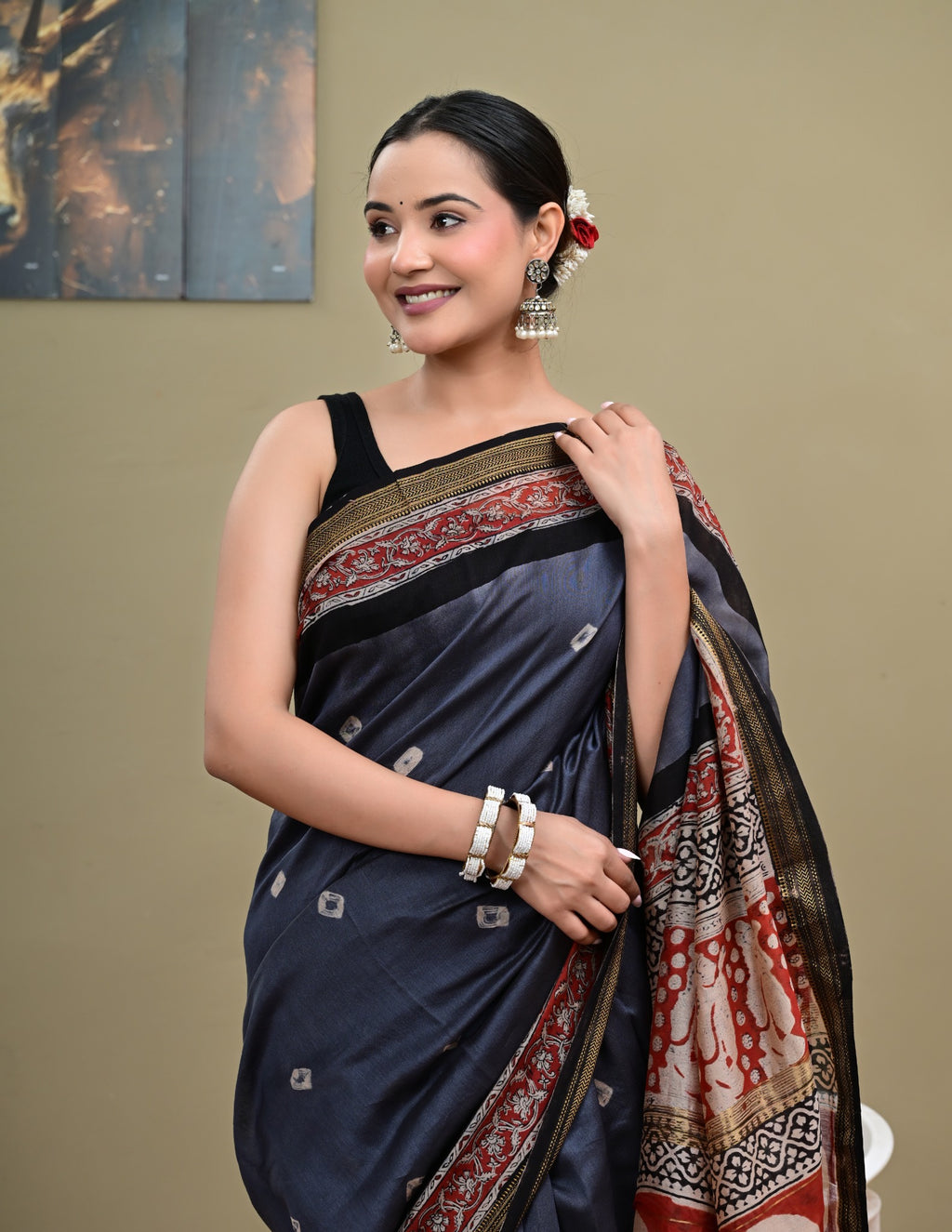 Shyam Katha Maheshwari cotton silk saree close-up