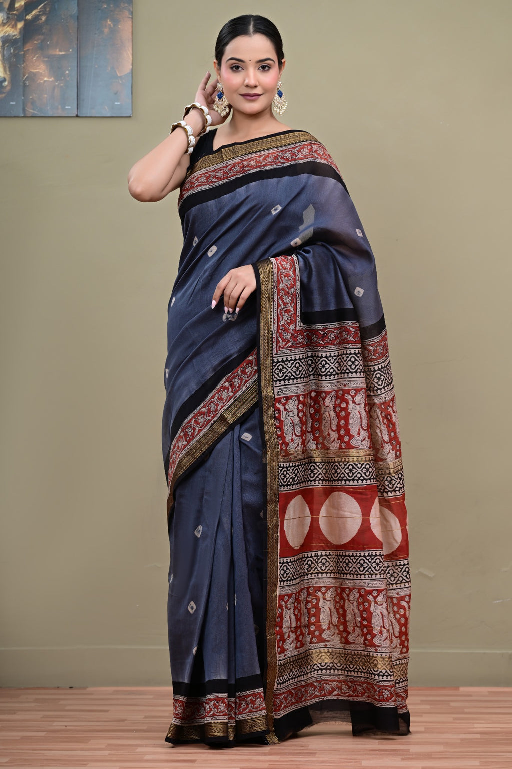 Shyam Katha Maheshwari saree front pallu view