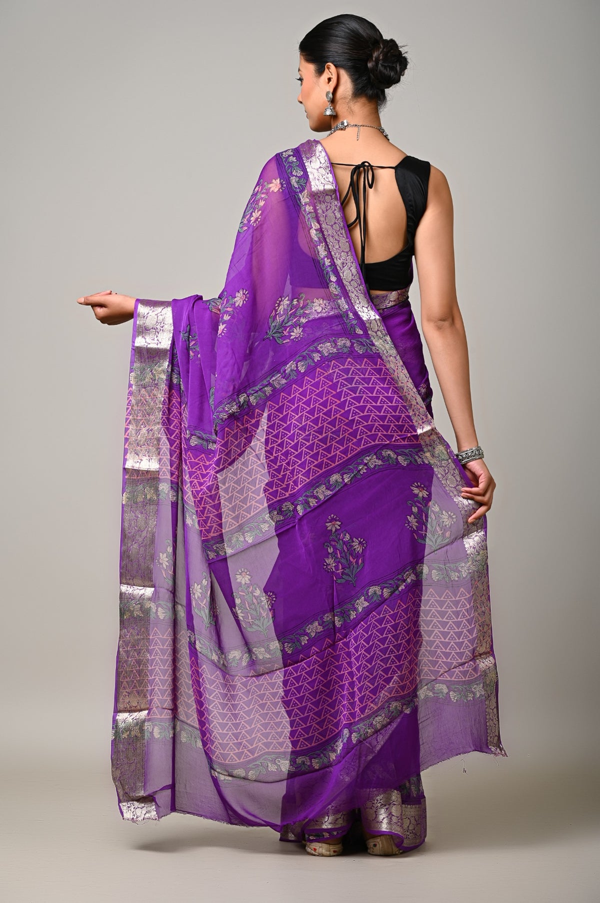 Twilight Orchid purple viscose chiffon handblock printed saree pallu back view